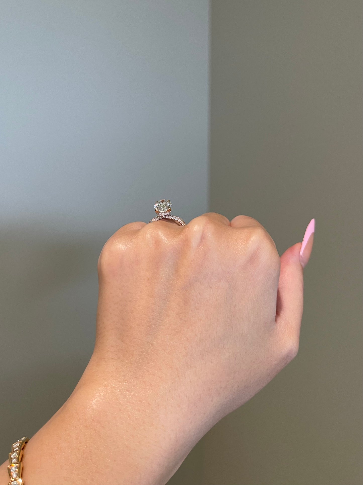 The SHY Signature Ring, 3.5 Carat, Oval, Brilliant