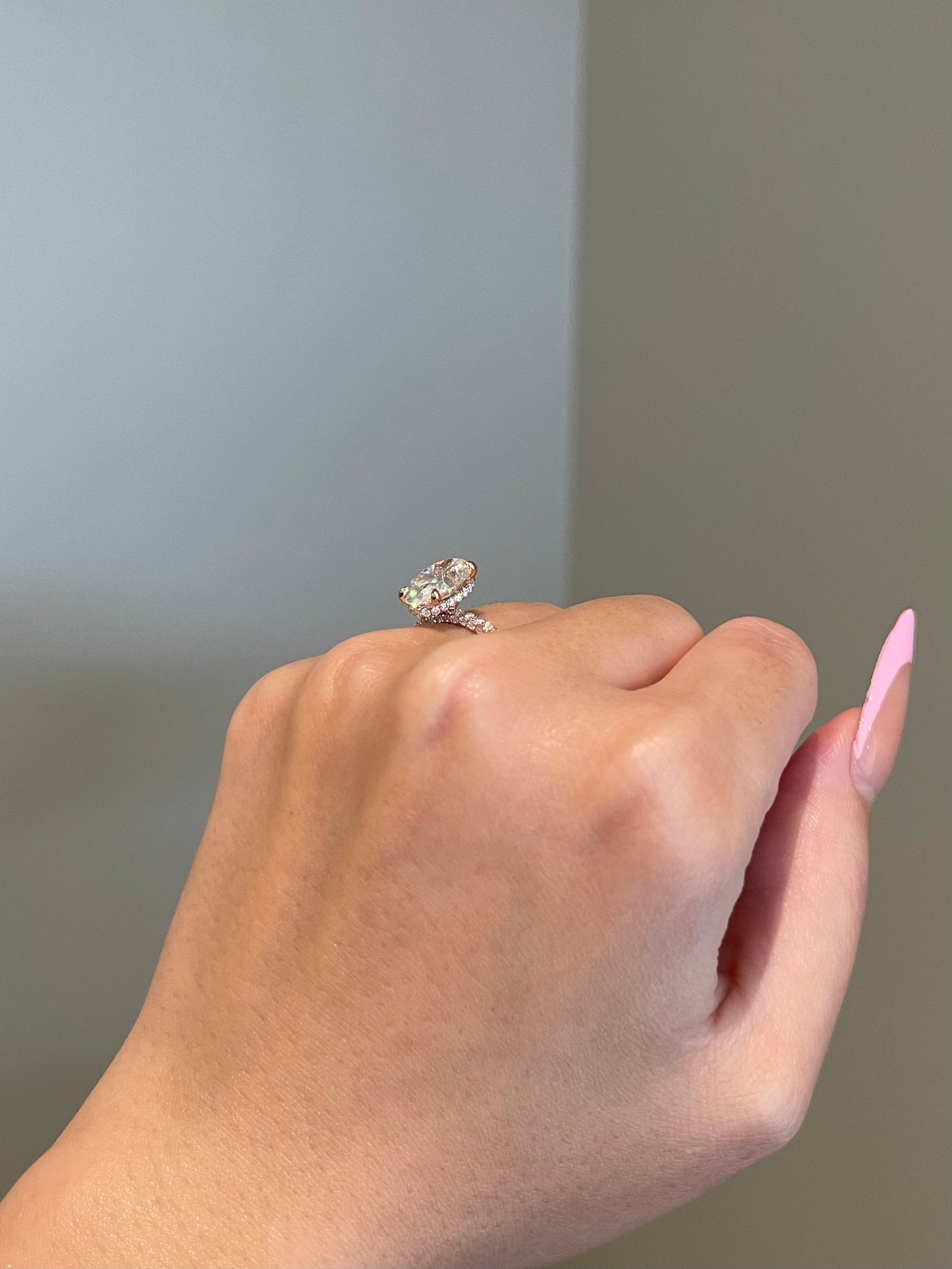 The SHY Signature Ring, 3.5 Carat, Oval, Brilliant