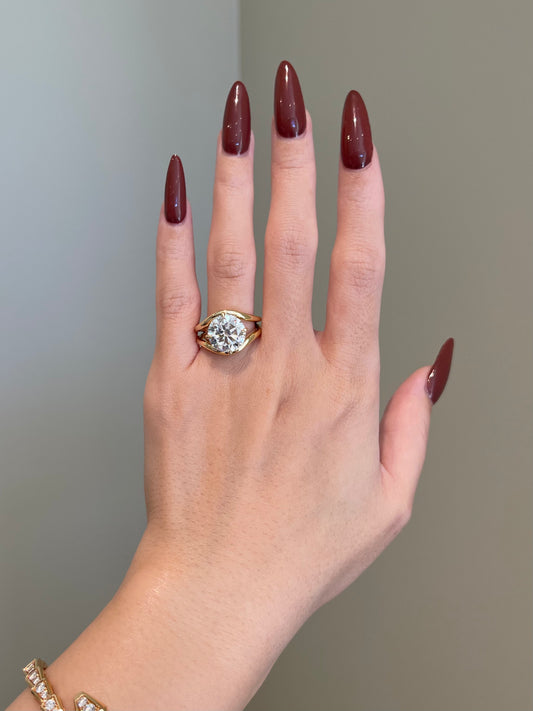 The Gianna Ring, 5 Carat, Round, Brilliant