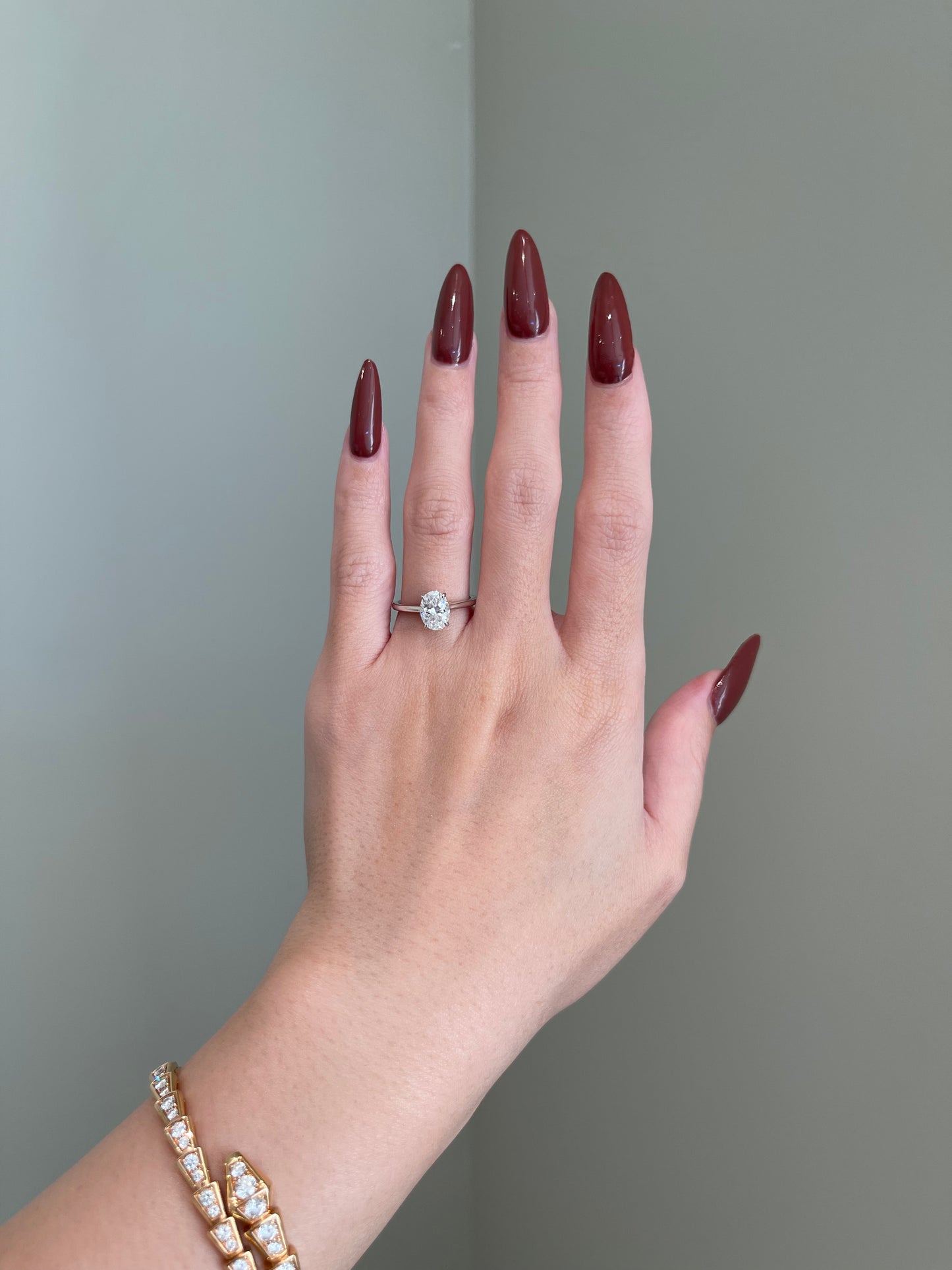 The Isla Ring, 1.5 Carat, Oval, Crushed Ice Hybrid