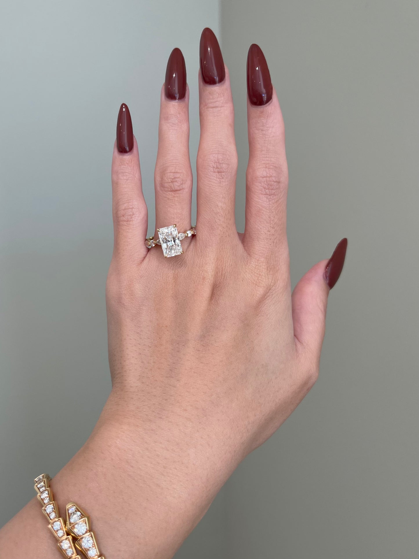 The Nova Ring, 4 Carat, Radiant, Brilliant