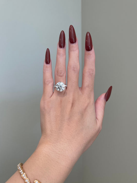 The Priscilla Ring, 6 Carat, Round, Brilliant