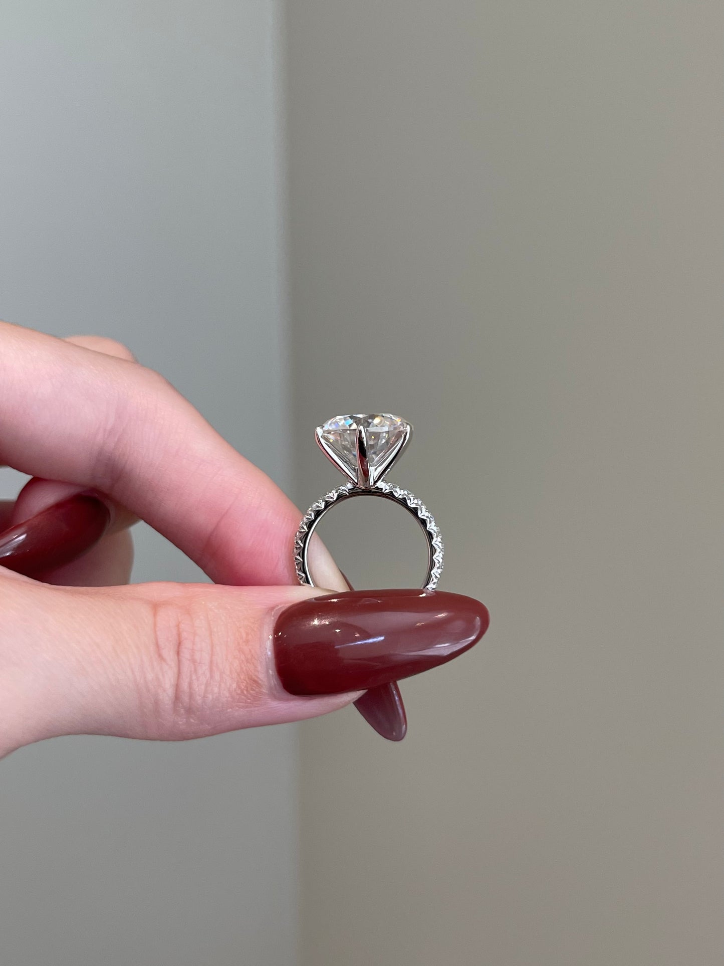 The Priscilla Ring, 6 Carat, Round, Brilliant