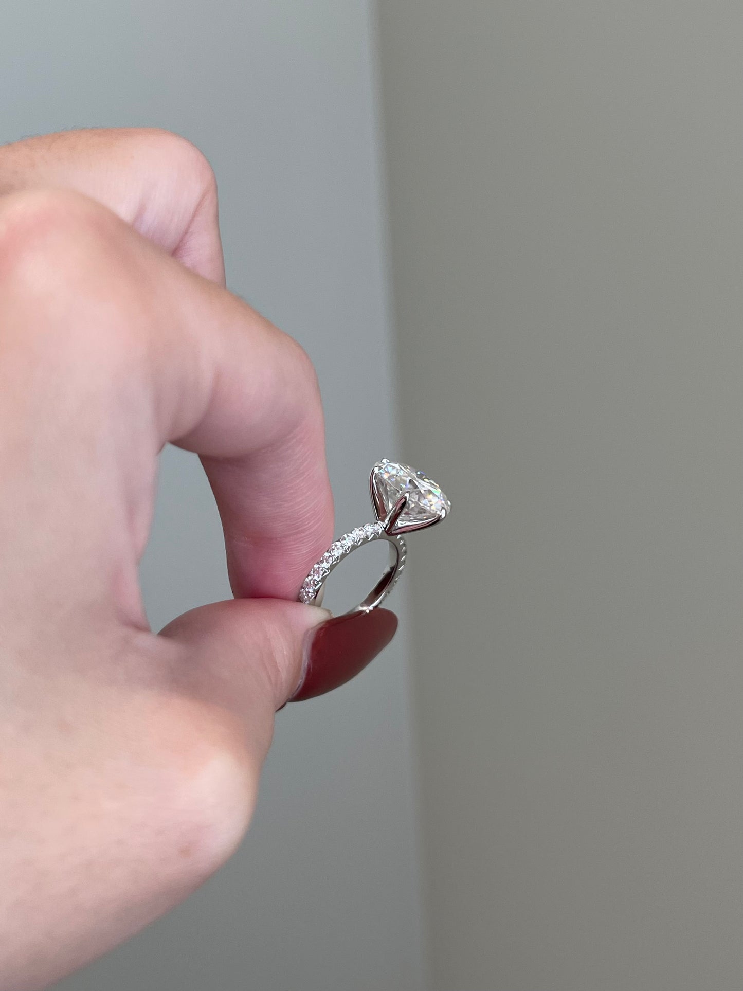 The Priscilla Ring, 6 Carat, Round, Brilliant