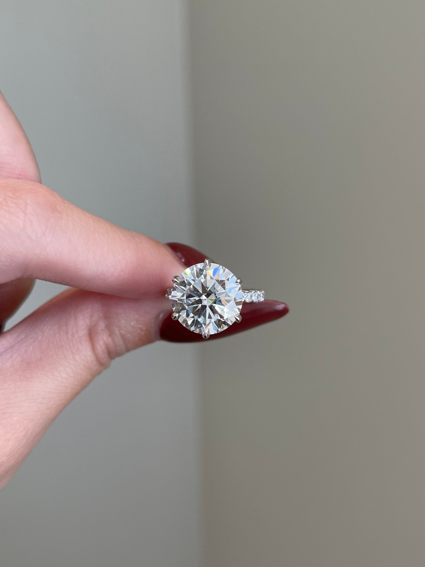 The Priscilla Ring, 6 Carat, Round, Brilliant