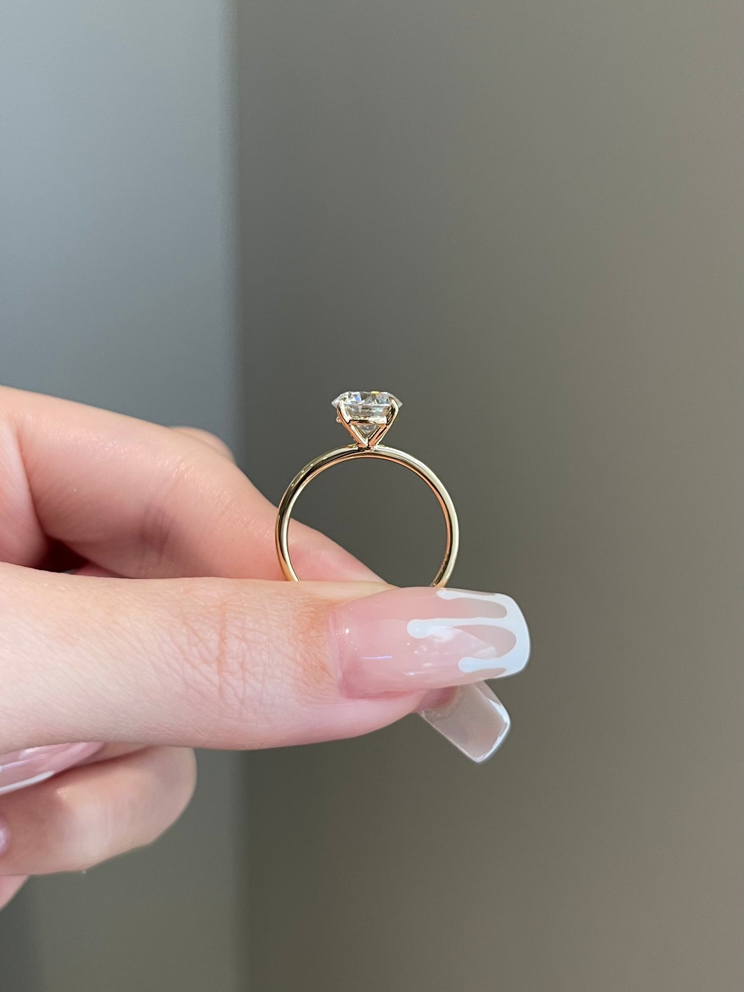 The Savannah Ring, 1.75 Carat, Round, Brilliant