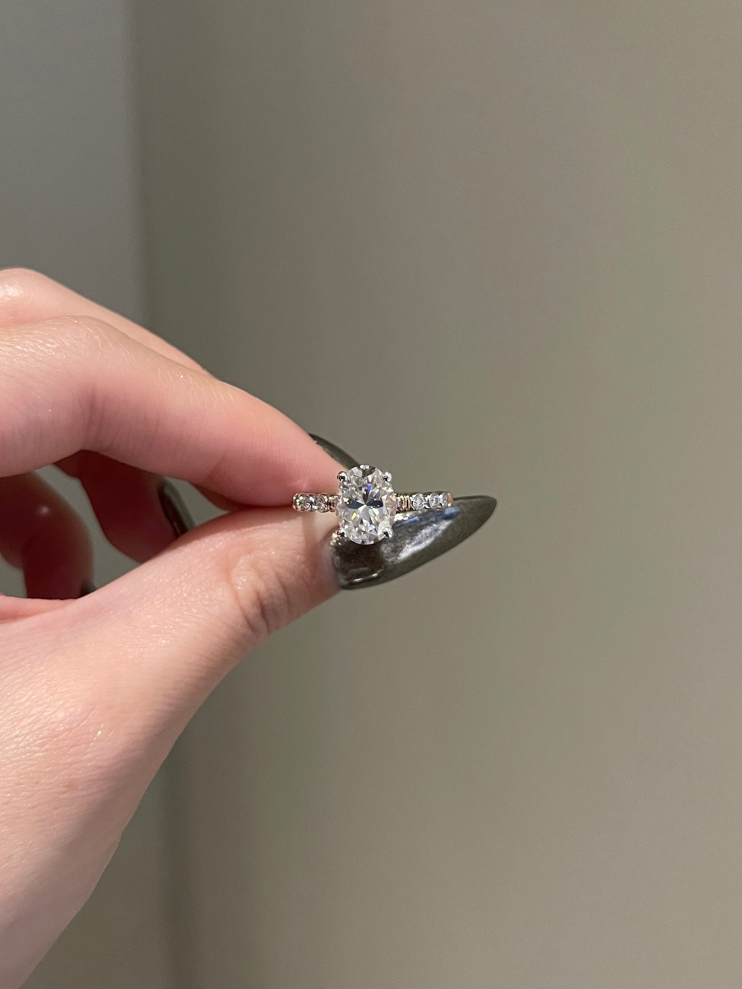 The Vanessa Ring, 2 Carat, Oval, Brilliant