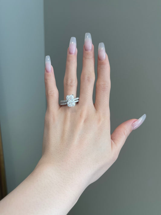 The SHY Signature Wedding Band, 2.3mm, Round, Brilliant