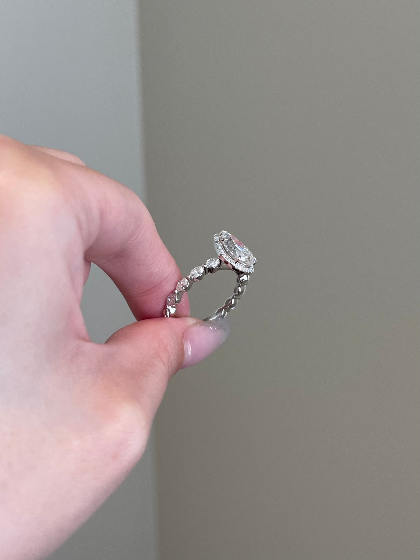 The Phoebe Ring, 3 Carat, Pear, Brilliant
