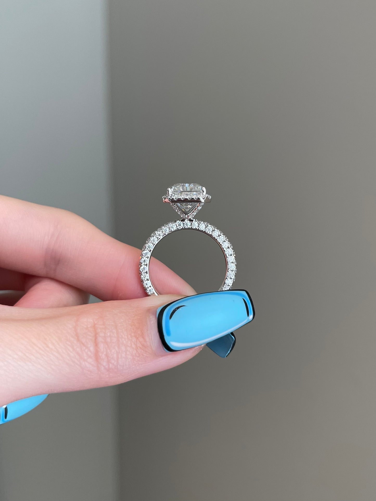 The SHY Ring, 6 Carat, Radiant, Crushed Ice