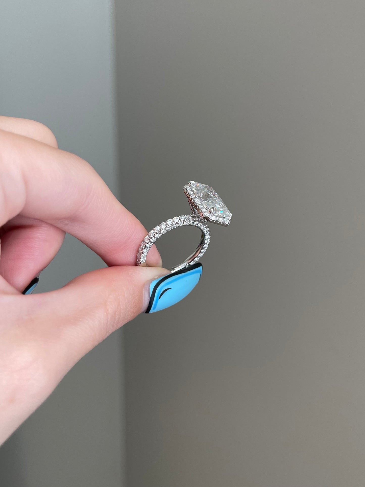 The SHY Ring, 6 Carat, Radiant, Crushed Ice