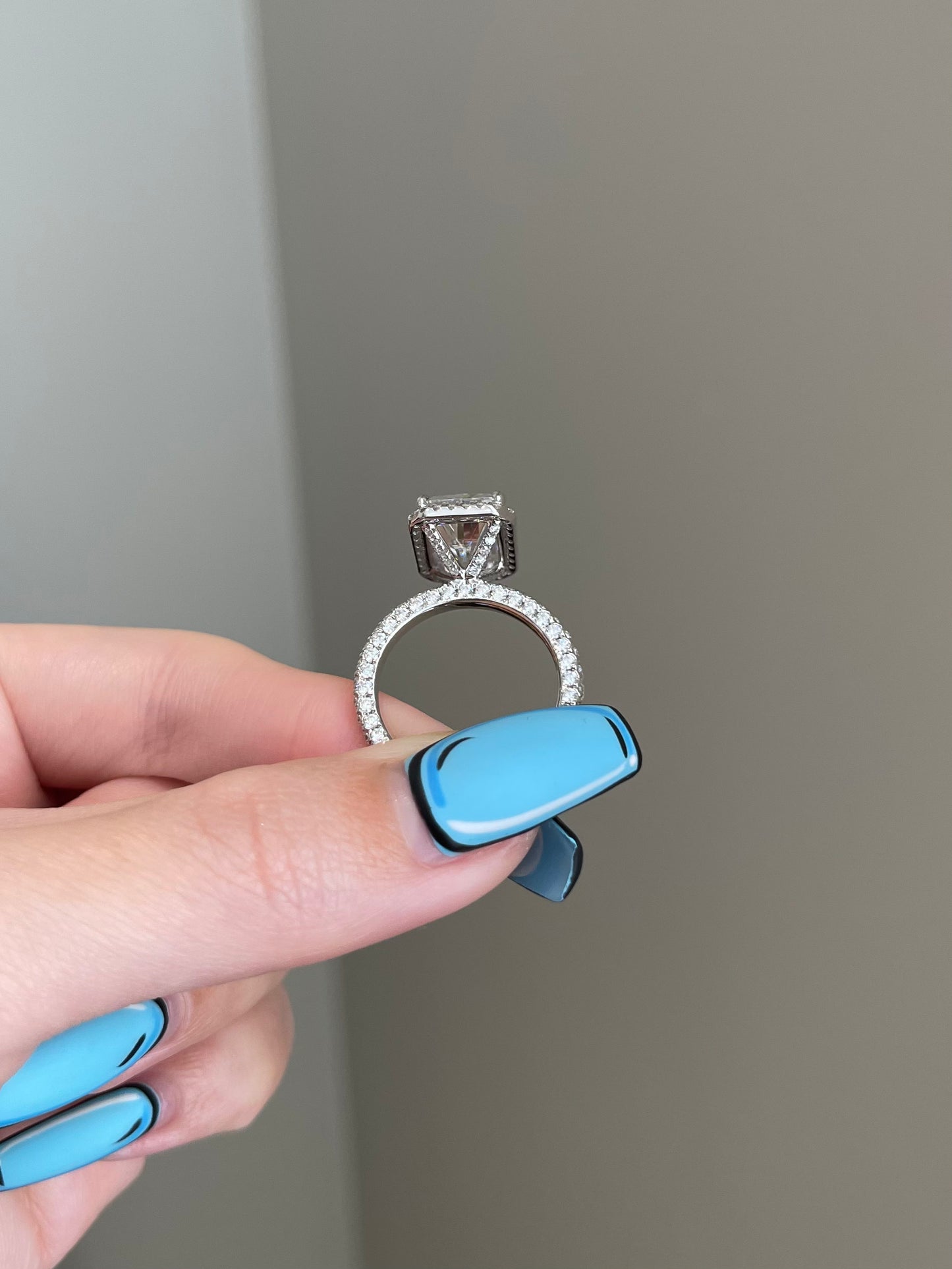 The SHY Ring, 6 Carat, Radiant, Crushed Ice