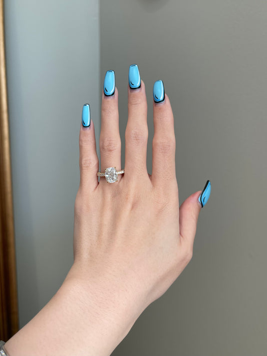 The SHY Signature Ring, 4 Carat, Elongated Cushion, Crushed Ice