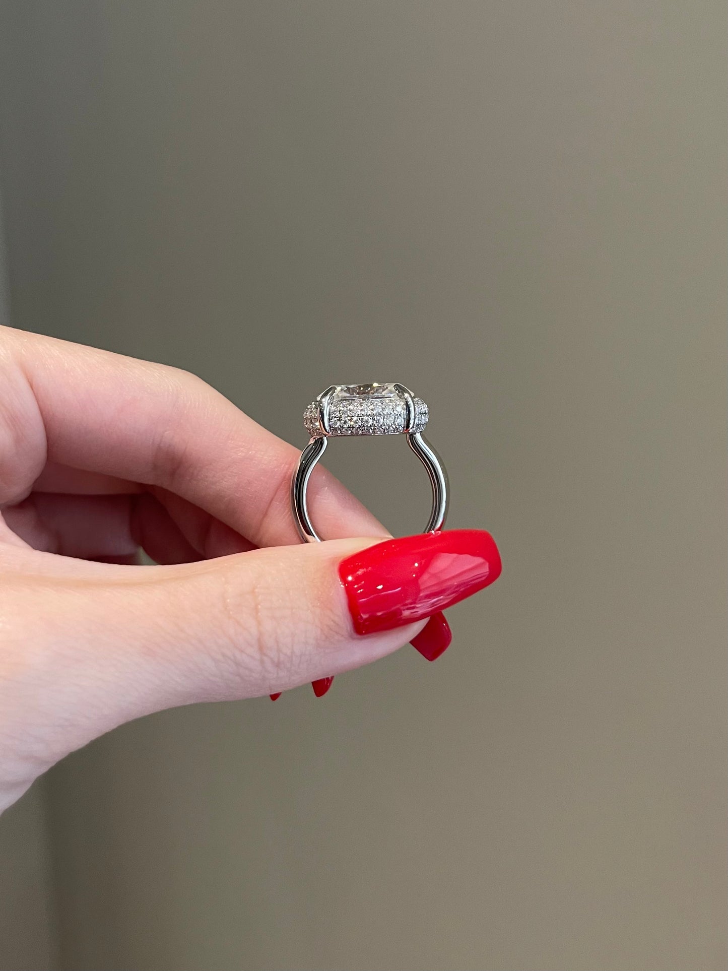 The Georgina Ring, 5 Carat, Oval, Brilliant