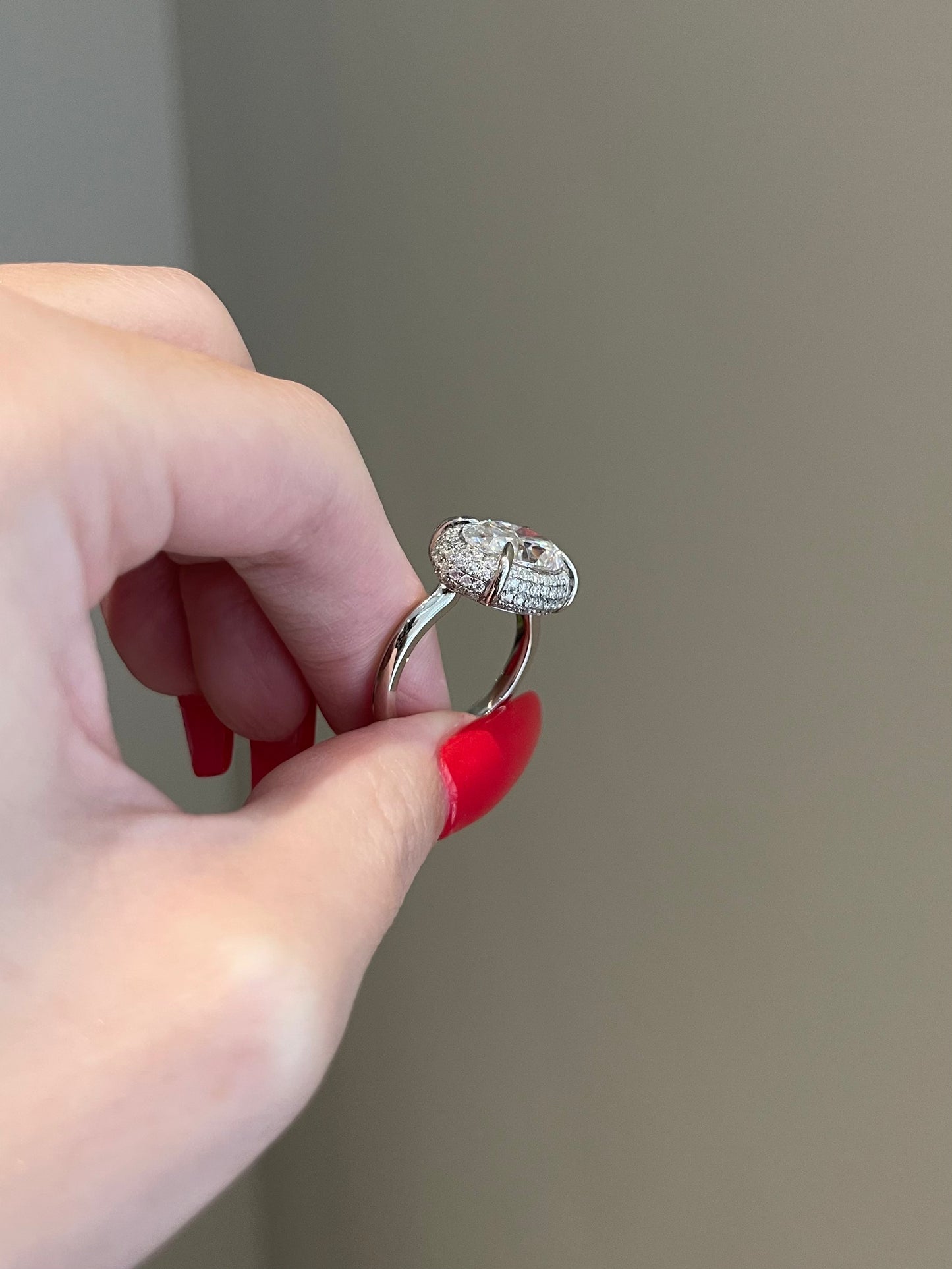 The Georgina Ring, 5 Carat, Oval, Brilliant