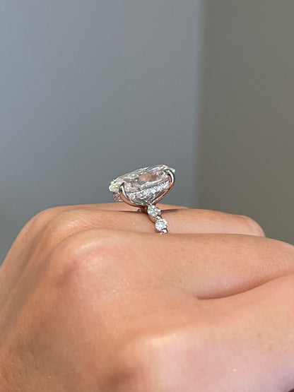 Brilliant Oval Moissanite, Hidden Halo, Pavé