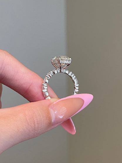 Brilliant Oval Moissanite, Hidden Halo, Pavé