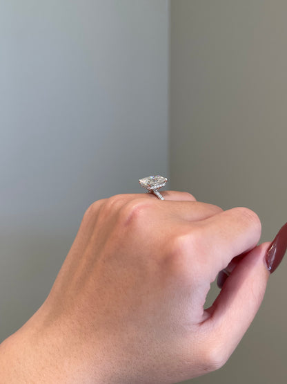 The Priscilla Ring, 4 Carat, Radiant, Brilliant