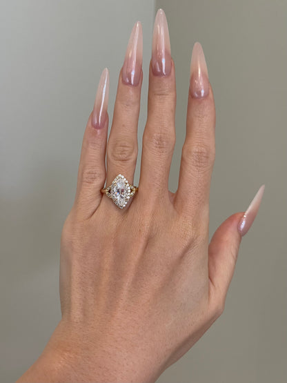 Brilliant Marquise Moissanite, Halo, Art Deco