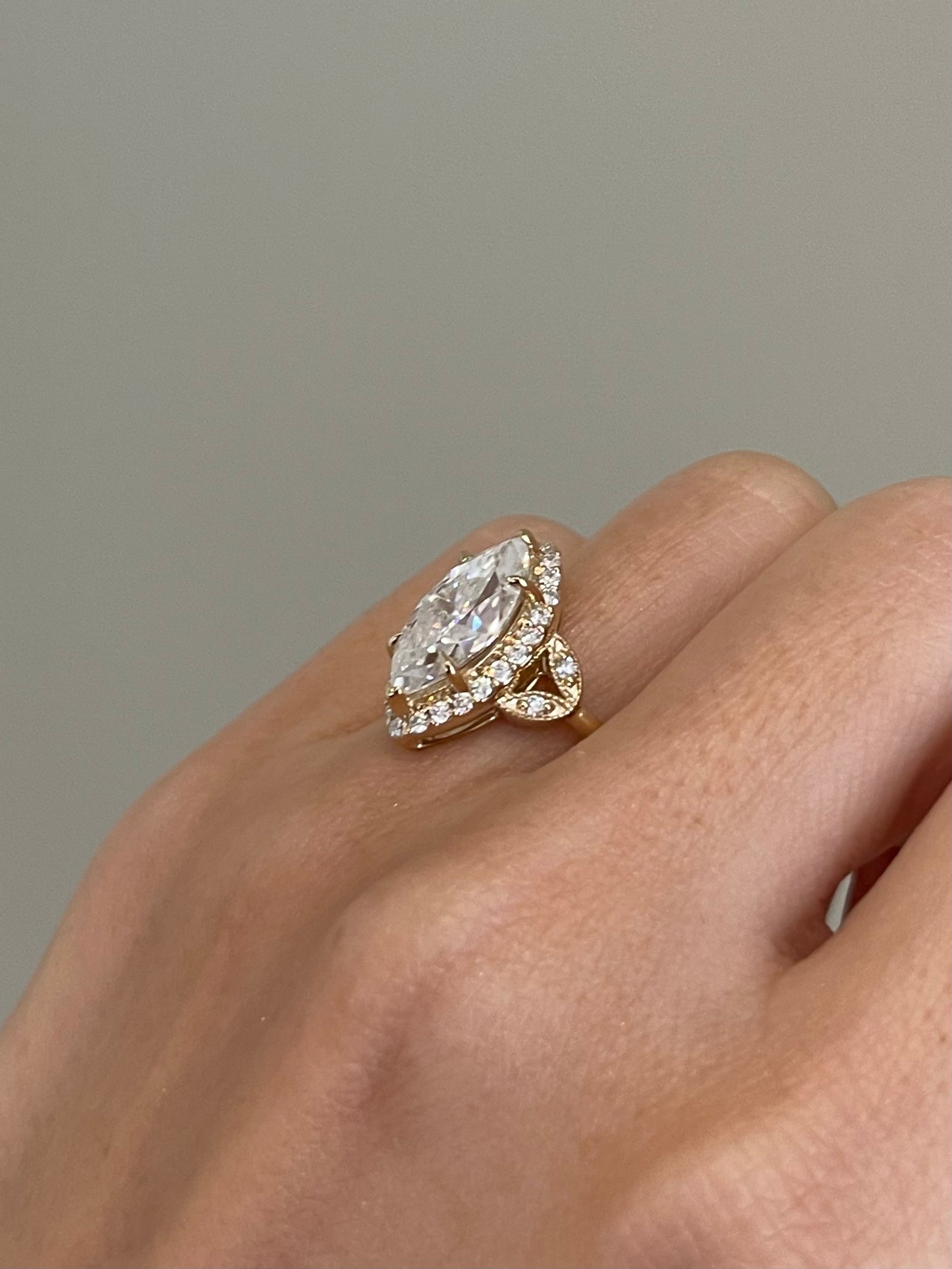 Brilliant Marquise Moissanite, Halo, Art Deco