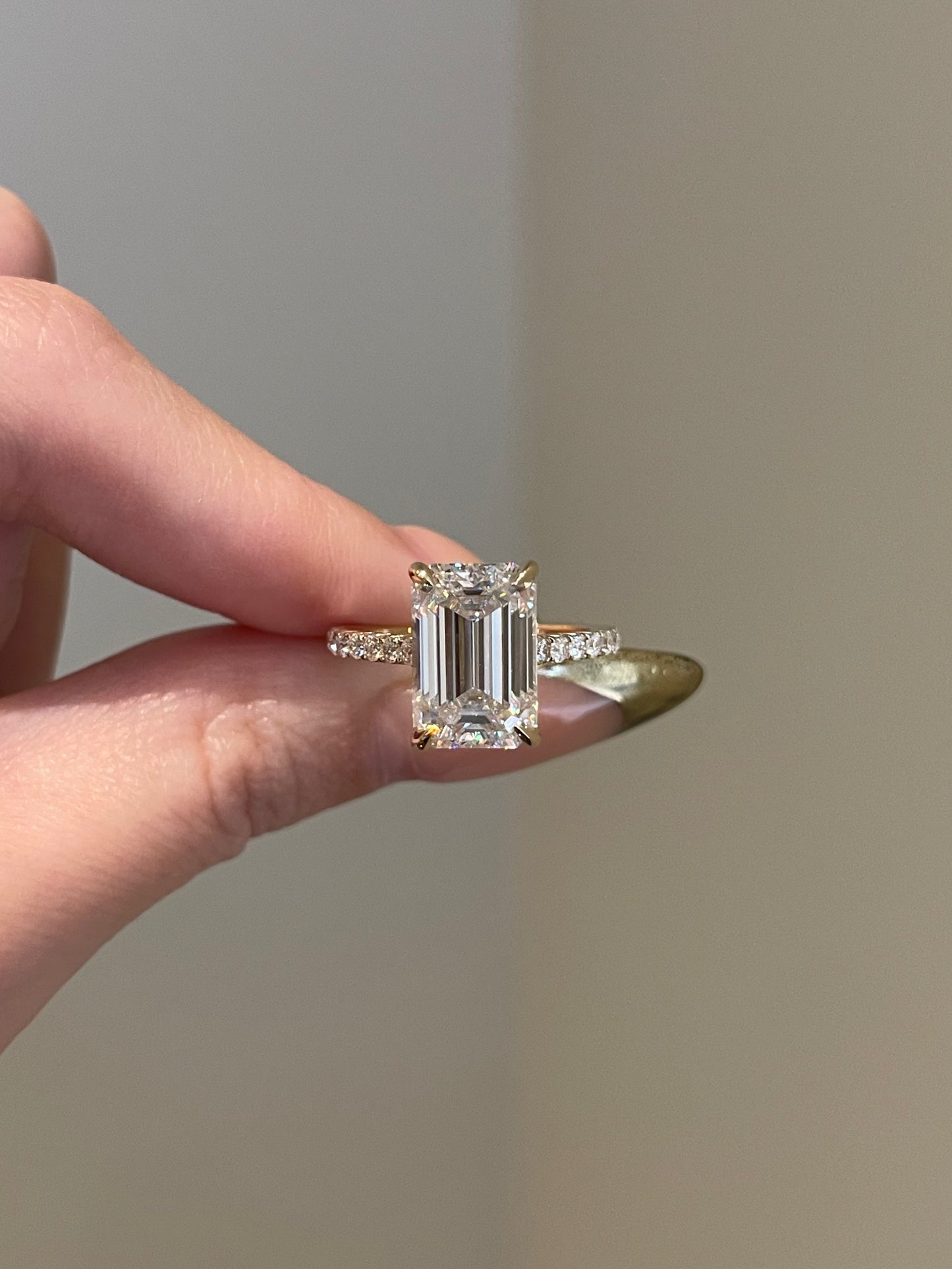 The Ellie Ring, 5 Carat, Emerald, Step