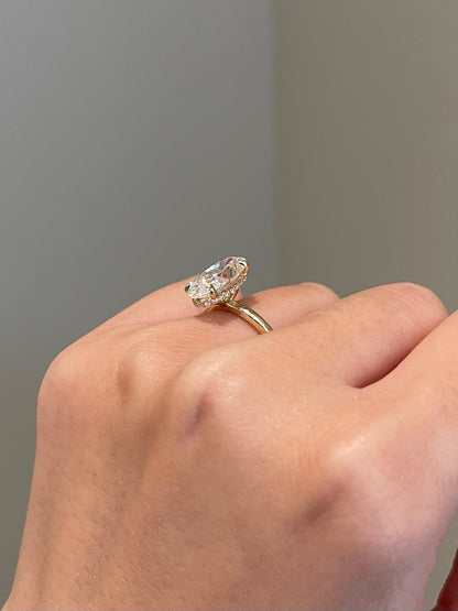 Hybrid Moval Moissanite, Invisible Wrap, Solitaire