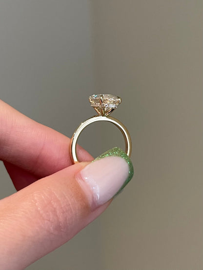 Hybrid Moval Moissanite, Invisible Wrap, Solitaire