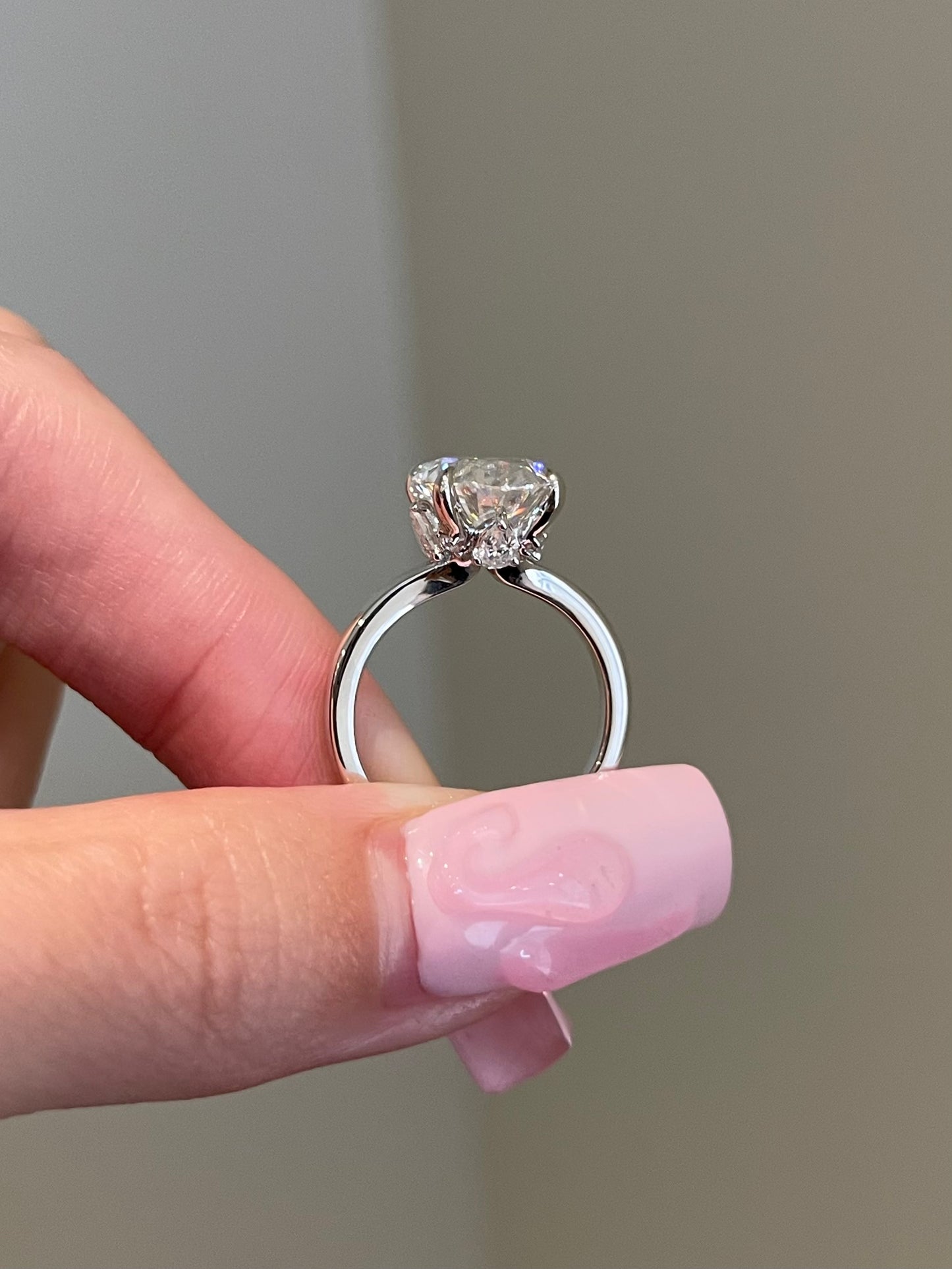 Brilliant Oval Moissanite, Hidden Halo, Solitaire
