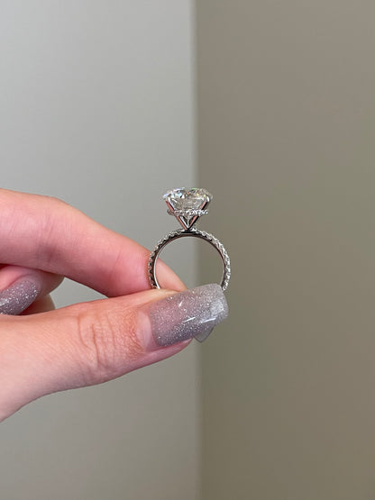 The Priscilla Ring, 6 Carat, Round, Brilliant