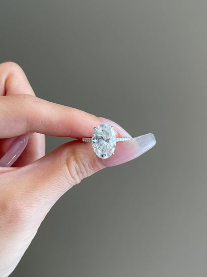 The Ellie Ring, 5 Carat, Oval, Brilliant