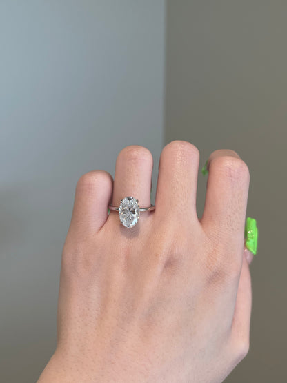 The Savannah Ring, 4 Carat, Oval, Brilliant