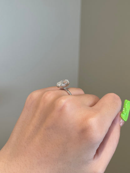 The Savannah Ring, 4 Carat, Oval, Brilliant