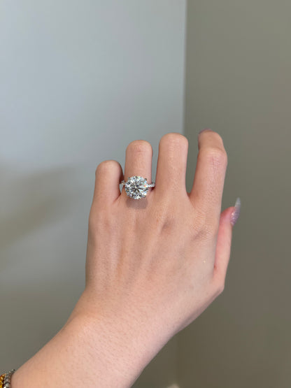 The Priscilla Ring, 6 Carat, Round, Brilliant