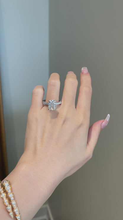 The SHY Signature Ring, 5 Carat, Elongated Cushion, Crushed Ice