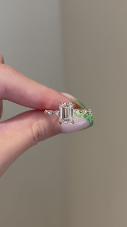The Nova Ring, 2.5 Carat, Emerald, Step Cut