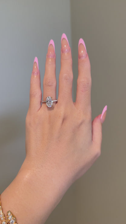The SHY Signature Ring, 3.5 Carat, Oval, Brilliant