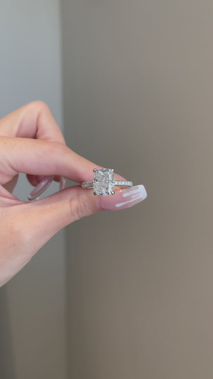 The SHY Signature Ring, 5 Carat, Elongated Cushion, Crushed Ice