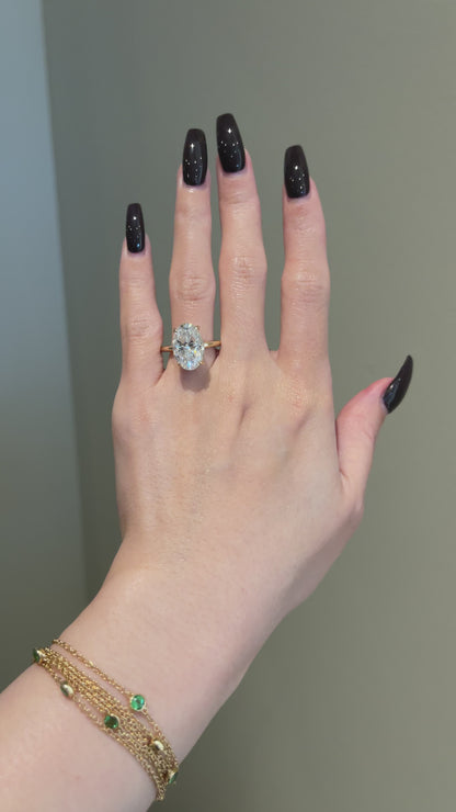 The Selena Ring, 5 Carat, Oval, Brilliant