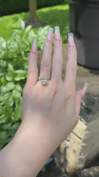 The Vienna Ring, 3.5 Carat, Oval, Brilliant