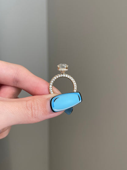 The SHY Signature Ring, 4 Carat, Elongated Cushion, Crushed Ice