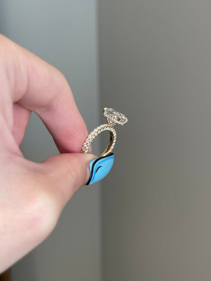 The SHY Signature Ring, 4 Carat, Elongated Cushion, Crushed Ice