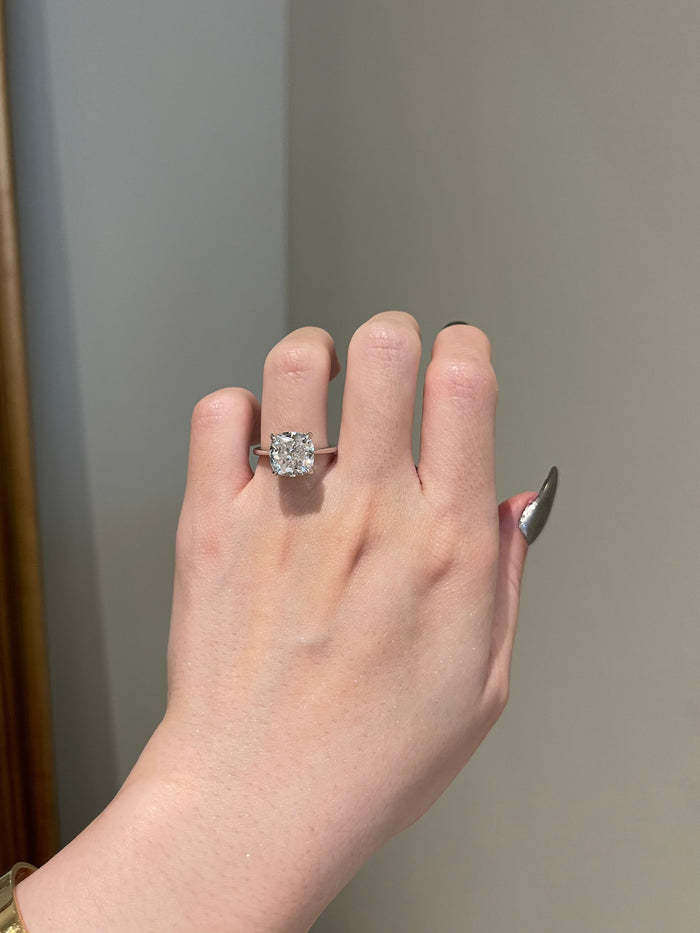 Cushion cut 2025 4 carat