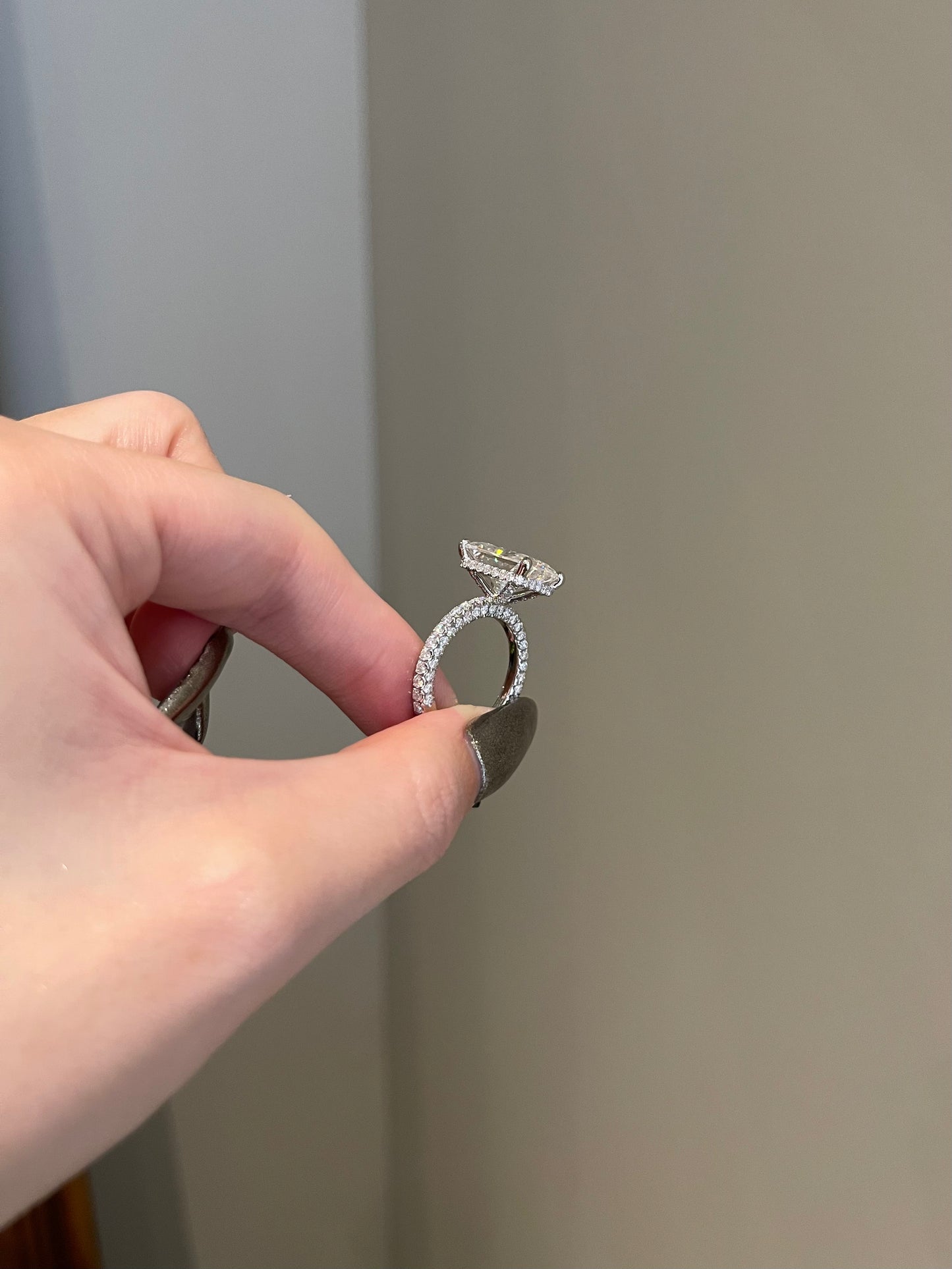 The SHY Signature Ring, 7 Carat, Radiant, Brilliant