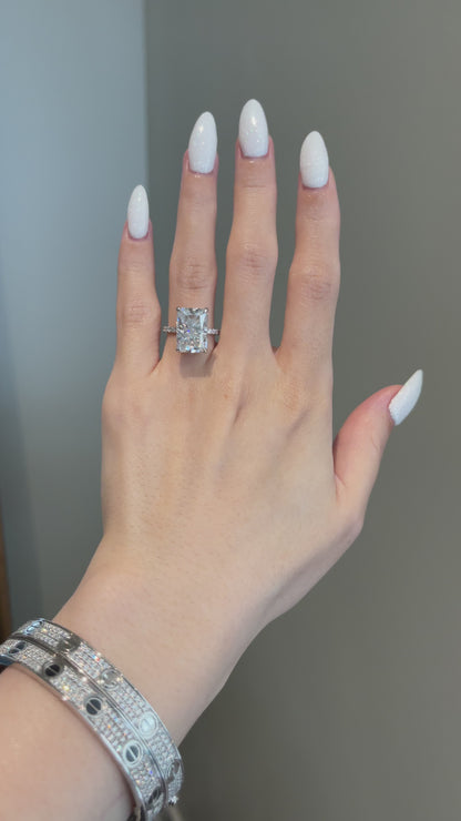 The Priscilla Ring, 7 Carat, Radiant, Crushed Ice