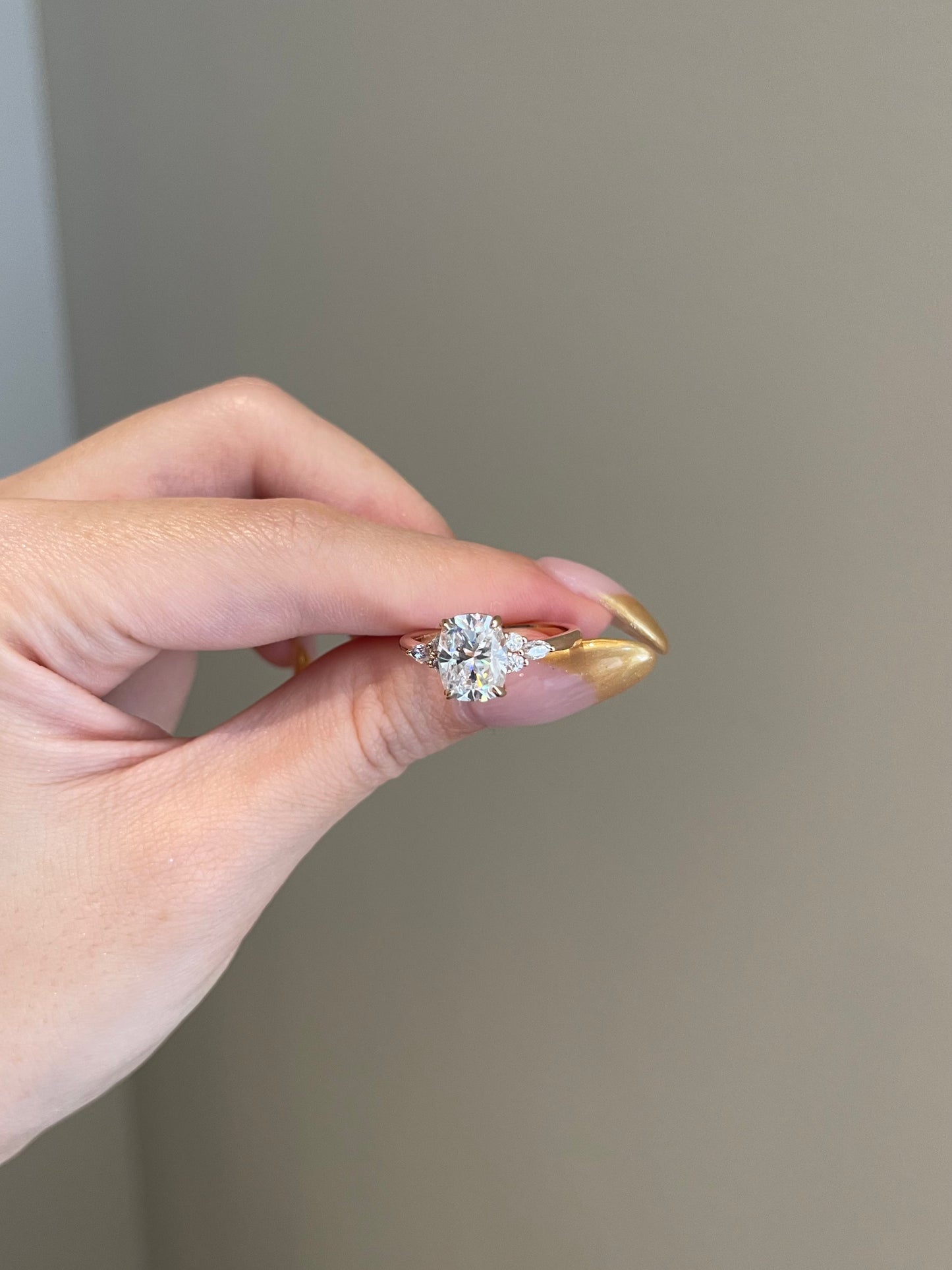 The Alexa Ring, 3 Carat, Cushion, Brilliant
