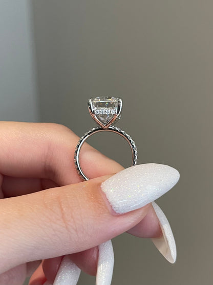 The Priscilla Ring, 7 Carat, Radiant, Crushed Ice