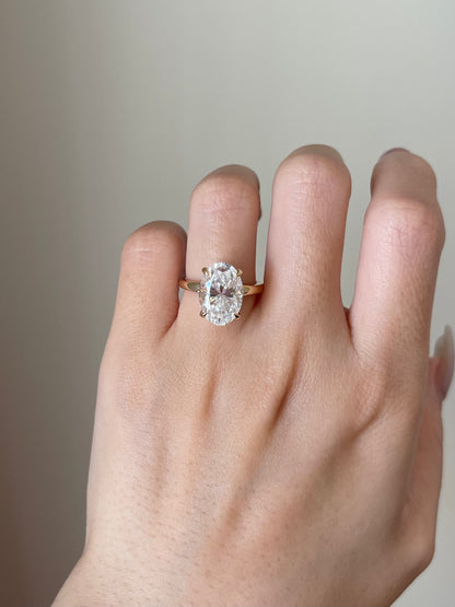 The Dorathy Ring, 5 Carat, Oval, Brilliant