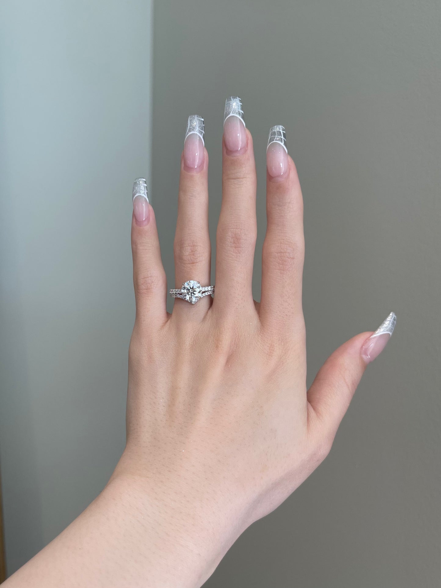 The Ellie Ring, 1.5 Carat, Round, Brilliant
