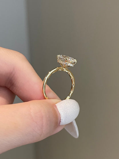 The Rheanna Ring, 3.5 Carat, Oval, Brilliant