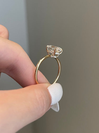 The Hailey Ring, 3 Carat, Oval, Brilliant